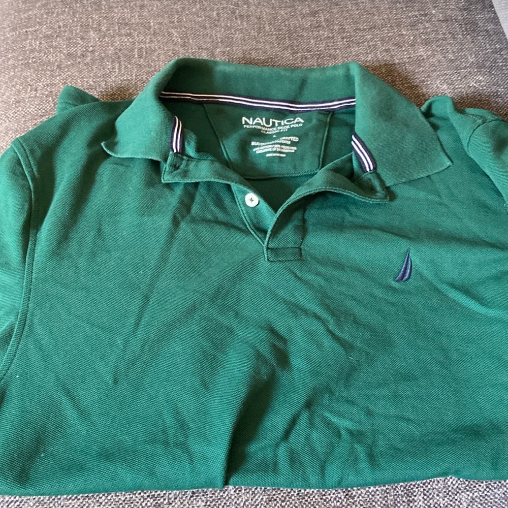 Men’s collared shirt